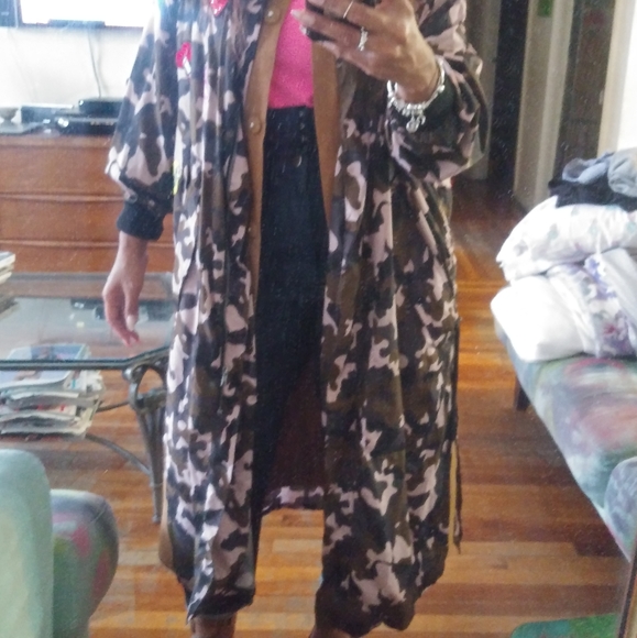 Women's Camouflage/ Camo Longline Jacket - Picture 8 of 8